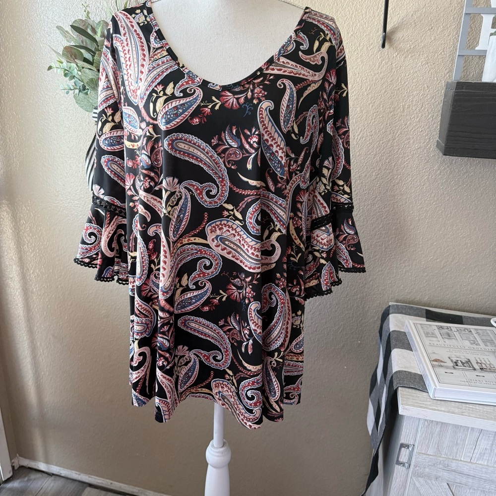 Woman’s Plus Size Paisley Print Black & Pink Top Blouse 3/4 Length Sleeve